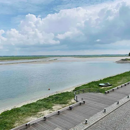 A L'esprit Scandinave, Face A La Baie Apartman *