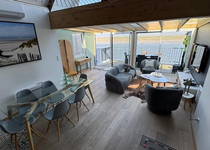 A L'esprit Scandinave, Face A La Baie