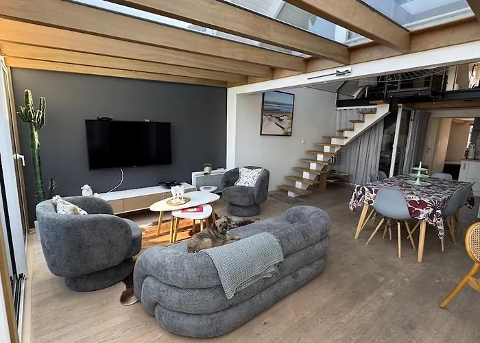 A L'esprit Scandinave, Face A La Baie *